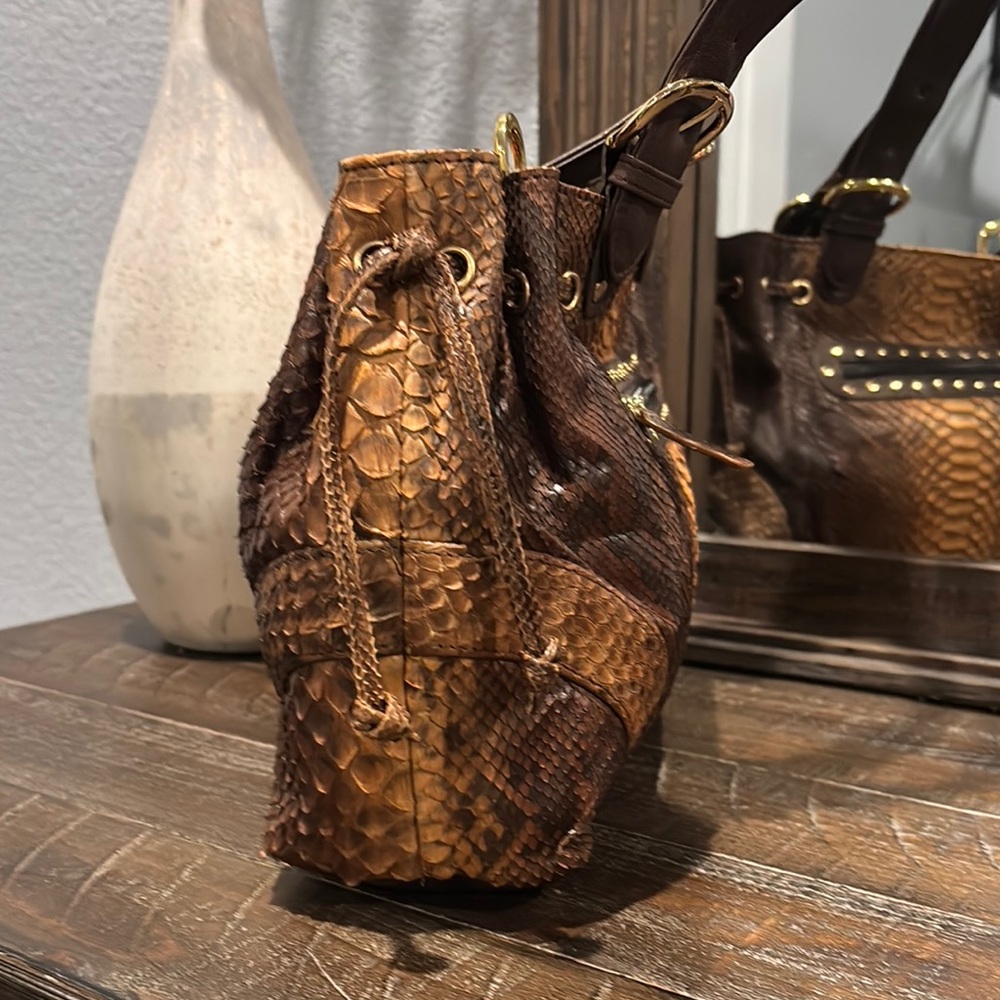 Vintage Brown Python skin/Leather Handbag. Suede interior. - Picture 4 of 9